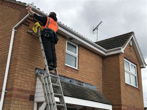 Nigel Bourne Gutter Cleaning .